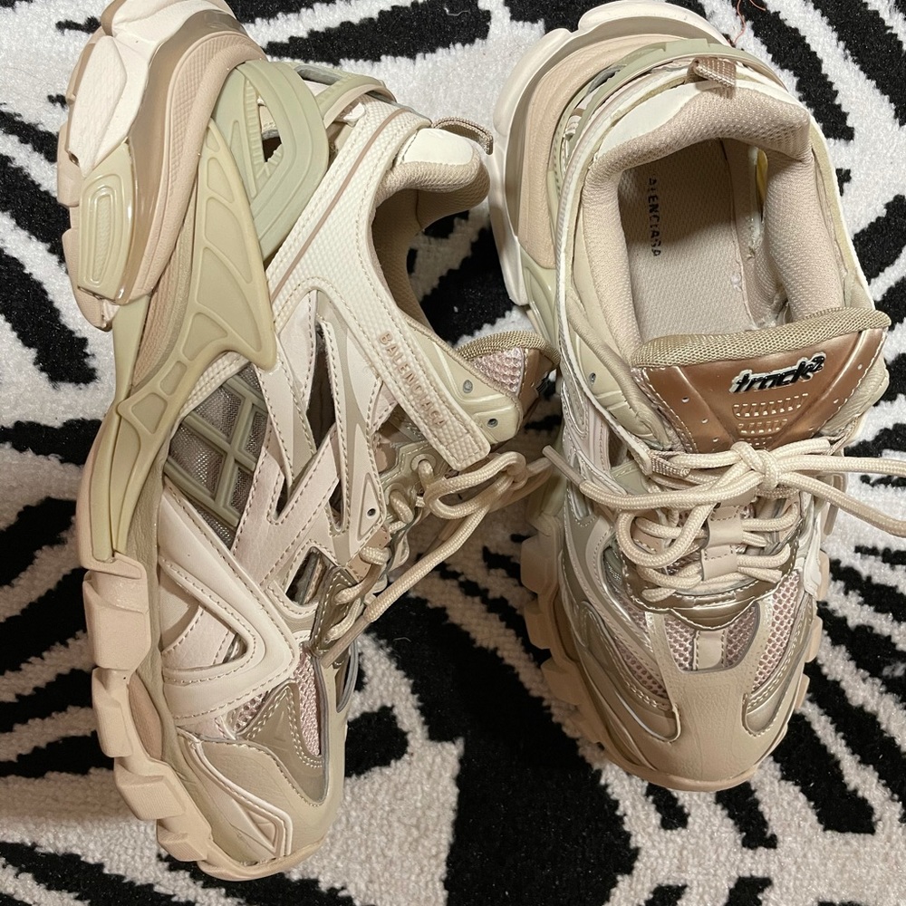 Chunky dad track sneakers with logo